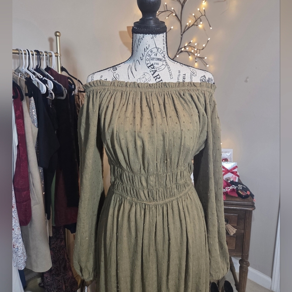 Easel Olive Long Sleeve Off-Shoulder Dress - Picture 2 of 7